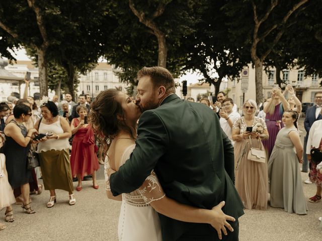 Le mariage de Maxime et Agathe à Marches, Drôme 18