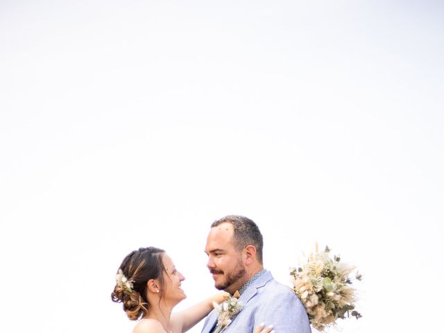 Le mariage de Louis-Edouard et Célia à Saint-Laurent-du-Pape, Ardèche 13