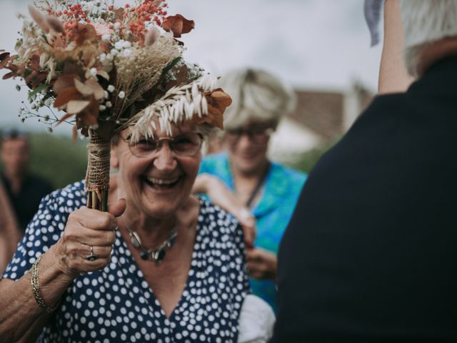 Le mariage de Manon et Niels à Poudenas, Lot-et-Garonne 75