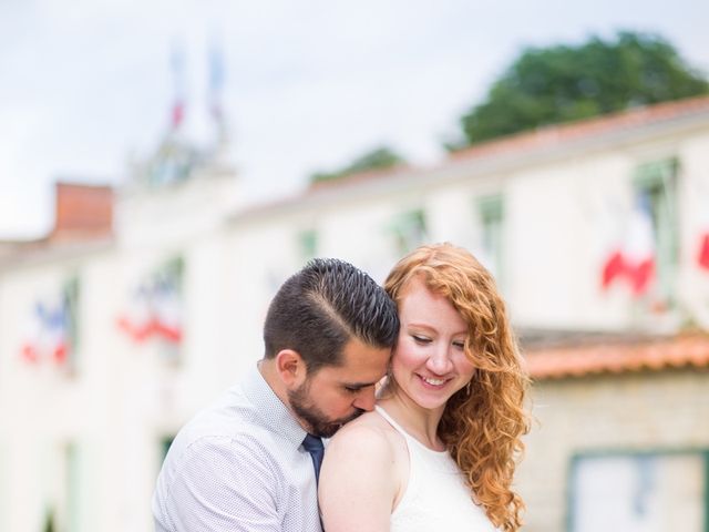 Le mariage de David et Isabel à Marans, Charente Maritime 3