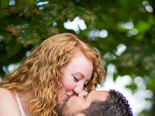 Le mariage de David et Isabel à Marans, Charente Maritime 37