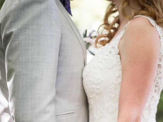 Le mariage de David et Isabel à Marans, Charente Maritime 71