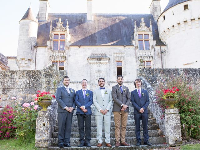 Le mariage de David et Isabel à Marans, Charente Maritime 96