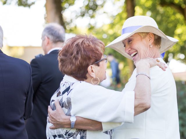 Le mariage de David et Isabel à Marans, Charente Maritime 103