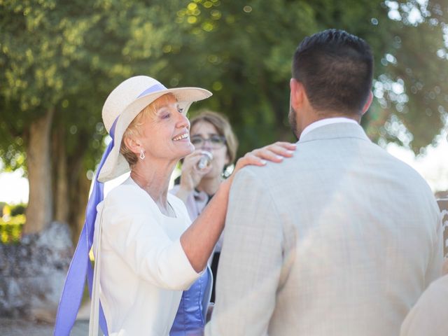 Le mariage de David et Isabel à Marans, Charente Maritime 122