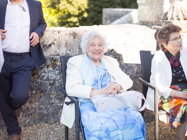 Le mariage de David et Isabel à Marans, Charente Maritime 128