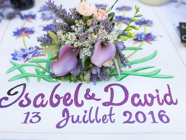 Le mariage de David et Isabel à Marans, Charente Maritime 136