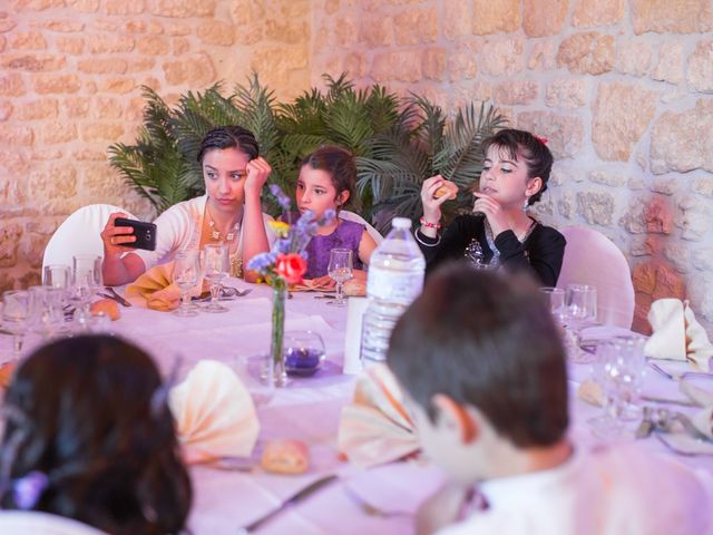 Le mariage de David et Isabel à Marans, Charente Maritime 146