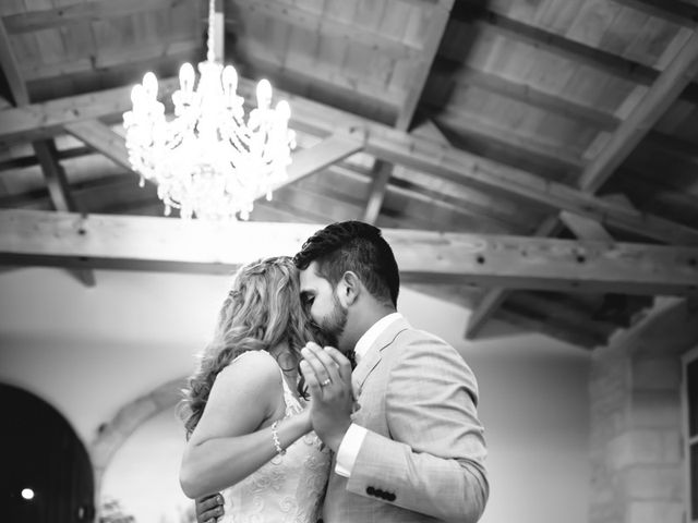 Le mariage de David et Isabel à Marans, Charente Maritime 190