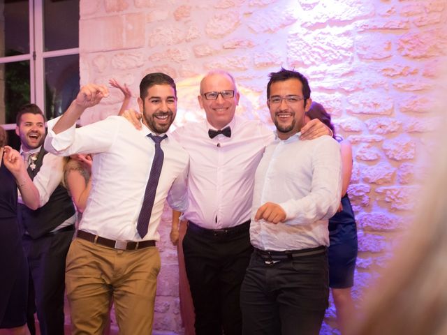 Le mariage de David et Isabel à Marans, Charente Maritime 248