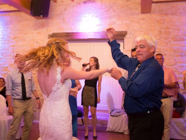 Le mariage de David et Isabel à Marans, Charente Maritime 265