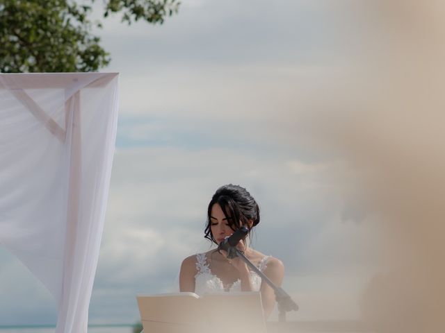 Le mariage de Christopher et Amandine à Sornay, Saône et Loire 11