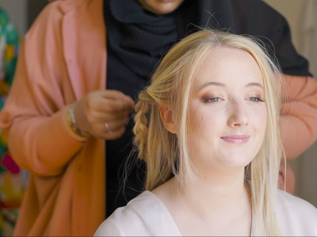 Le mariage de Anissi et Carla à Neuvy, Allier 9