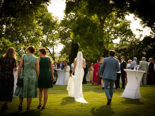 Le mariage de Gabriel et Virginie à Varennes, Haute-Garonne 55