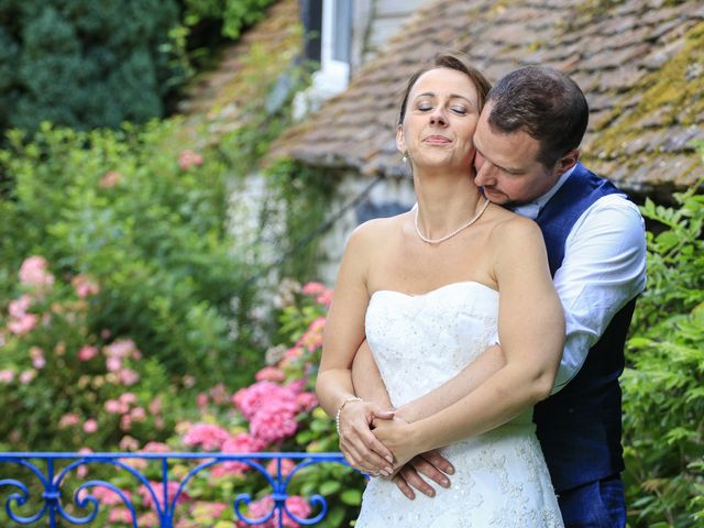 Le mariage de Fabien et Isabelle à Vailly-sur-Sauldre, Cher 8