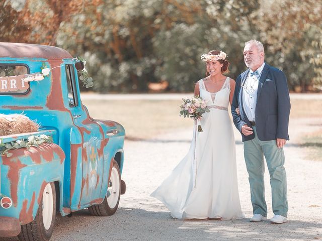 Le mariage de Mike et Marine à Castelnaudary, Aude 20