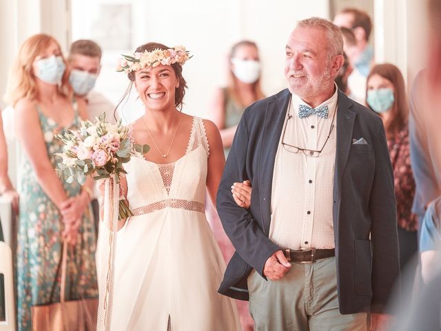 Le mariage de Mike et Marine à Castelnaudary, Aude 22