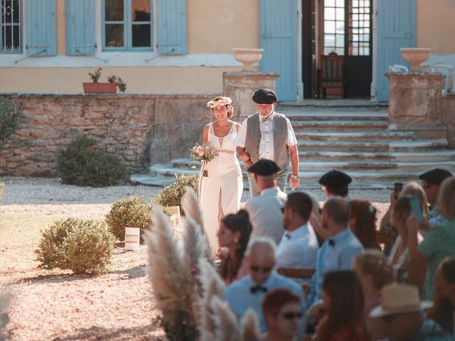 Le mariage de Mike et Marine à Castelnaudary, Aude 25