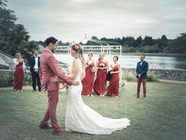 Le mariage de Jonathan et Estelle à Loctudy, Finistère 1