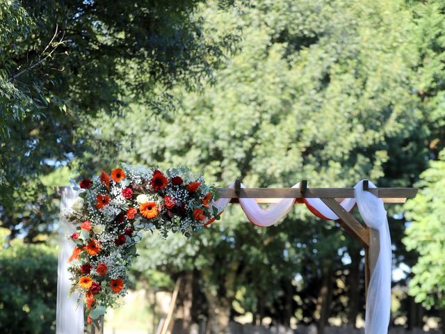 Le mariage de Etienne et Clémence à Génissac, Gironde 31