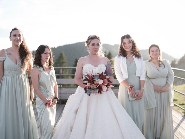 Le mariage de Davy et Cassy à La Clusaz, Haute-Savoie 56