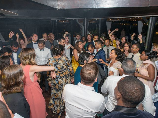 Le mariage de Olivier et Adeline à Saint-Gilles les Bains, La Réunion 7