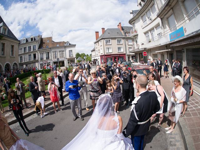 Le mariage de Sebastien et Elise à Blois, Loir-et-Cher 27