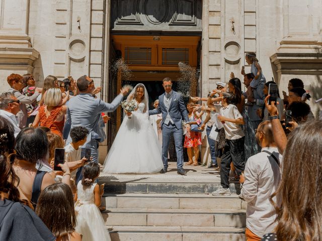 Le mariage de Anthony et Naomi à Nîmes, Gard 34