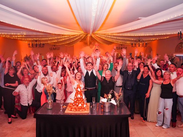 Le mariage de Romain et Amelie à Trets, Bouches-du-Rhône 31