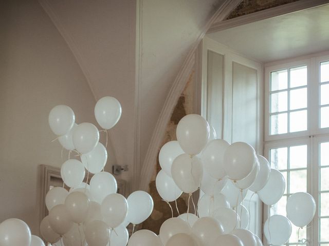 Le mariage de Julien et Barbara à Béruges, Vienne 10