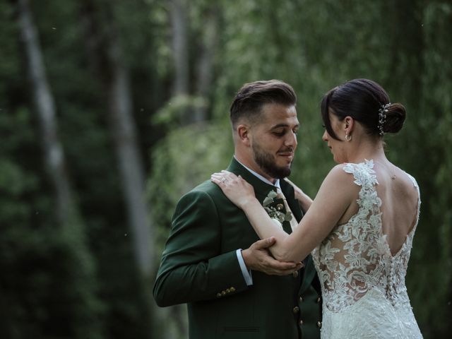 Le mariage de Julien et Barbara à Béruges, Vienne 30