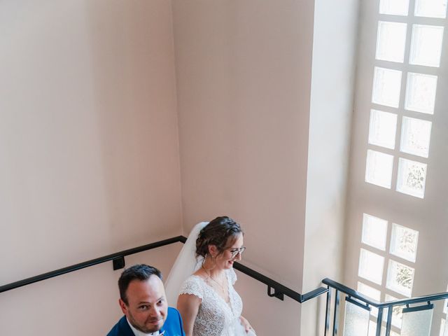 Le mariage de Nicolas et Pauline à Villers-Bocage, Calvados 5