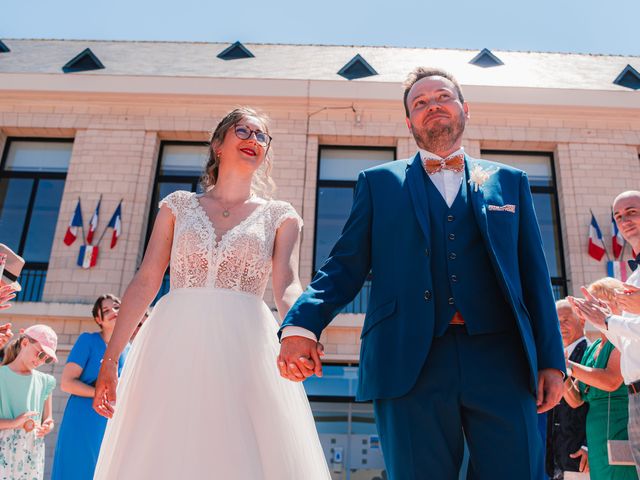 Le mariage de Nicolas et Pauline à Villers-Bocage, Calvados 7