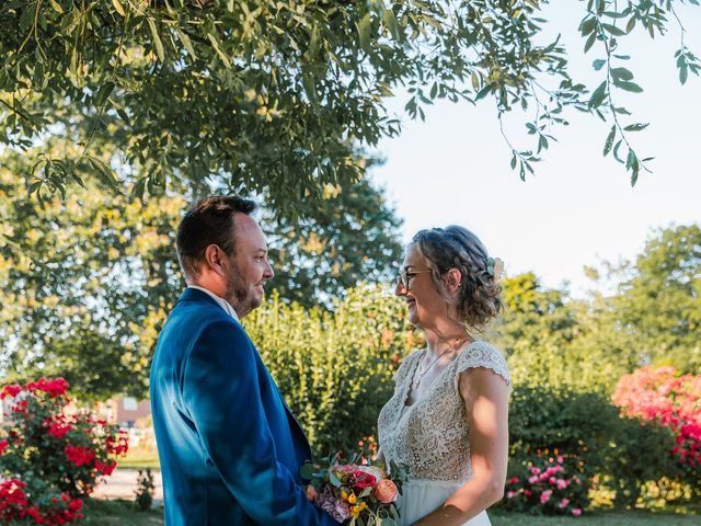 Le mariage de Nicolas et Pauline à Villers-Bocage, Calvados 19