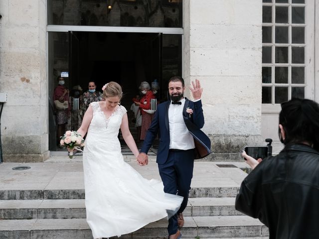 Le mariage de Felipe et Emmanuelle à Bourges, Cher 28