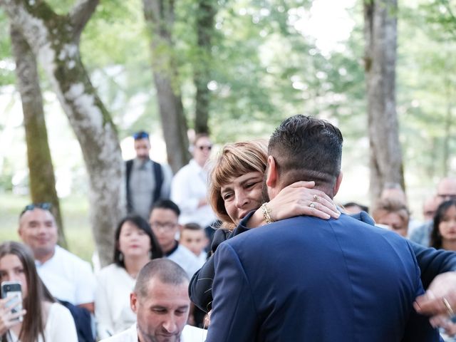 Le mariage de Felipe et Emmanuelle à Bourges, Cher 35