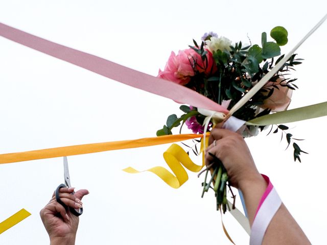 Le mariage de Paul et Jasmine à Saint-Étienne-des-Oullières, Rhône 10