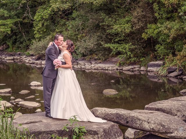 Le mariage de Anne-Marie et Olivier à Saint-Malo-du-Bois, Vendée 1