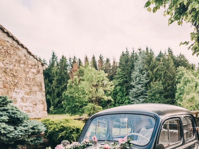 Le mariage de Yoann et Catherine à Chambles, Loire 111