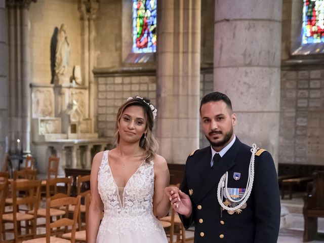 Le mariage de Chaïb et Raylane à Orléans, Loiret 12