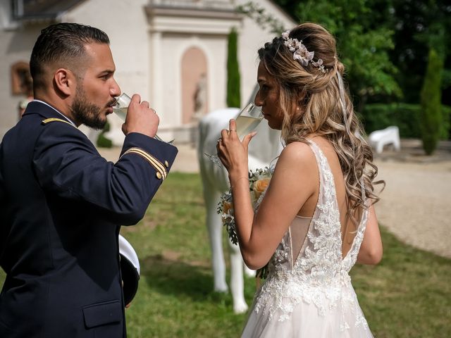 Le mariage de Chaïb et Raylane à Orléans, Loiret 28