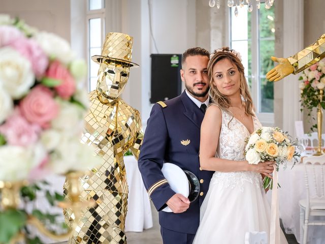 Le mariage de Chaïb et Raylane à Orléans, Loiret 42