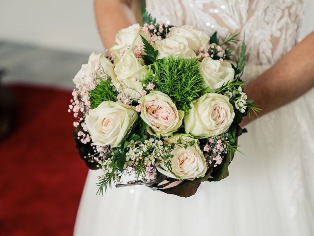 Le mariage de Robin et Aurélia à Rosny-sur-Seine, Yvelines 24