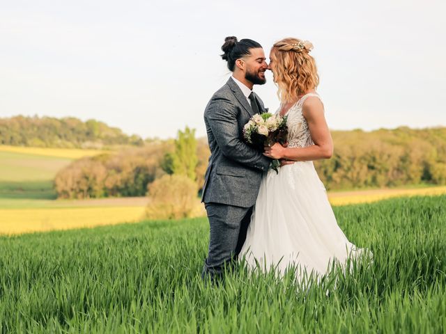 Le mariage de Robin et Aurélia à Rosny-sur-Seine, Yvelines 95