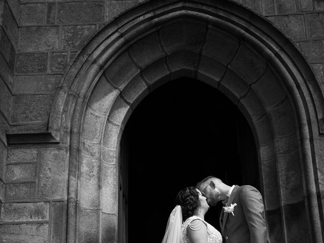 Le mariage de Kevin et Elodie à Malvalette, Haute-Loire 4