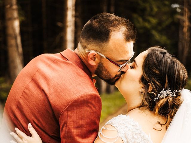 Le mariage de Kevin et Elodie à Malvalette, Haute-Loire 5