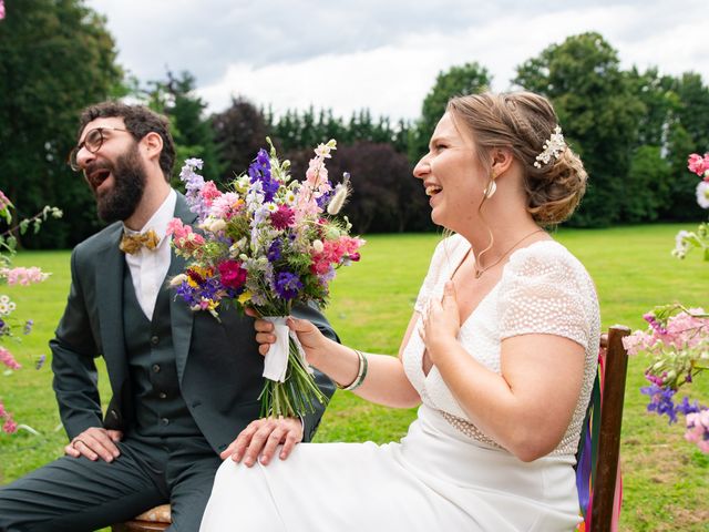 Le mariage de Camille et Valentine à Mâcon, Saône et Loire 10