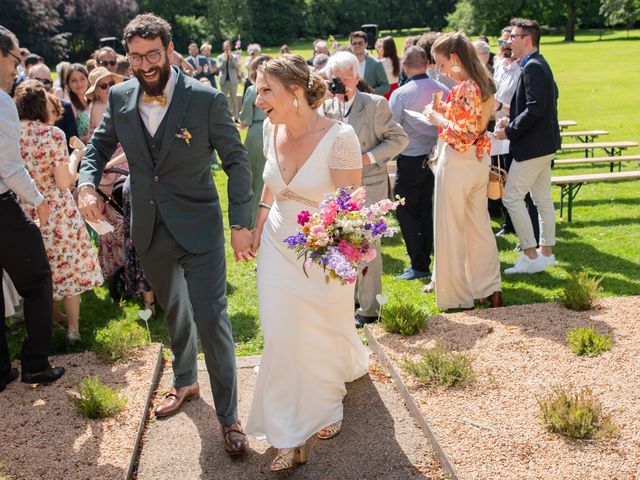 Le mariage de Camille et Valentine à Mâcon, Saône et Loire 16