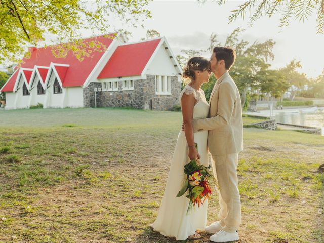 Le mariage de Vincent et Mélanie à Saint-Amand-Montrond, Cher 31