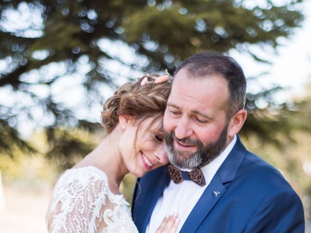 Le mariage de Nicolas et Elodie à Chalais, Charente 30